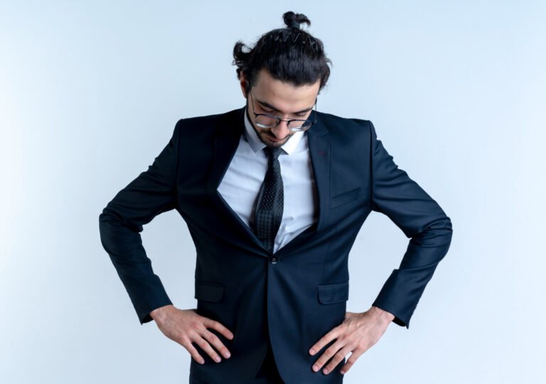 The Difference Between Well-Dressed and Overdressed